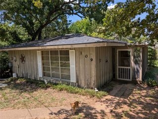 109 Circle Drive, Tool, TX 75143