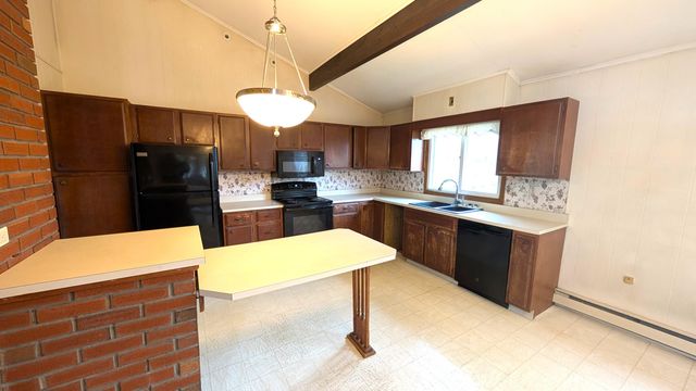 2 Stewart Street, Rouses Point, NY 12979