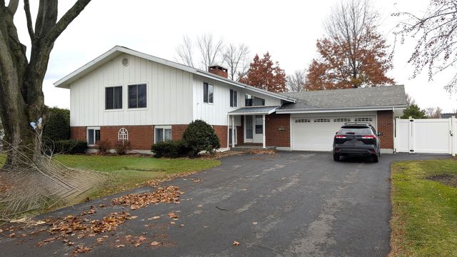 2 Stewart Street, Rouses Point, NY 12979