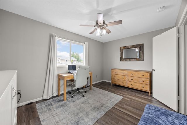 919 Grand Ave Court, Marion, IA 52302