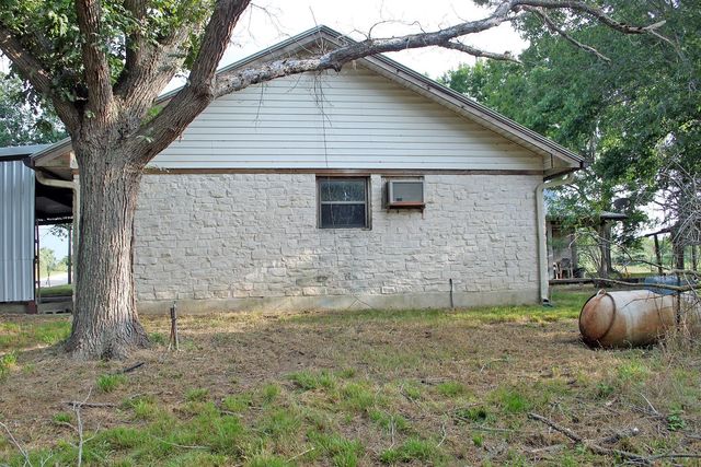 1141 Fm 3158, Dale, TX 78616