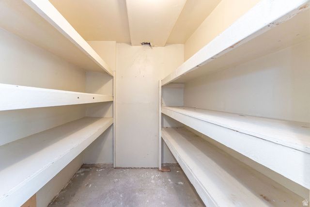 415 E PANORAMIC DR, Hyrum, UT 84319