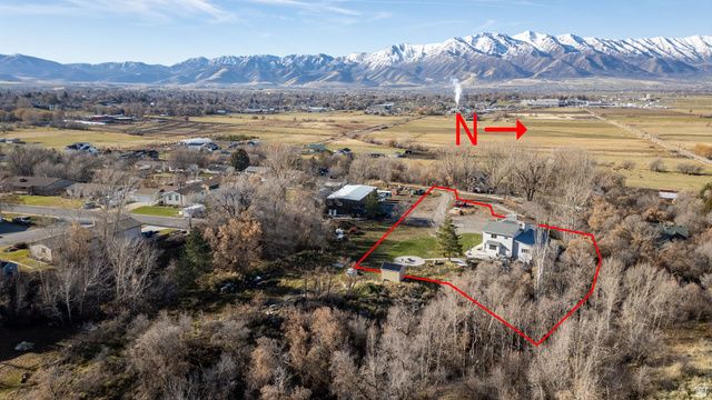 415 E PANORAMIC DR, Hyrum, UT 84319