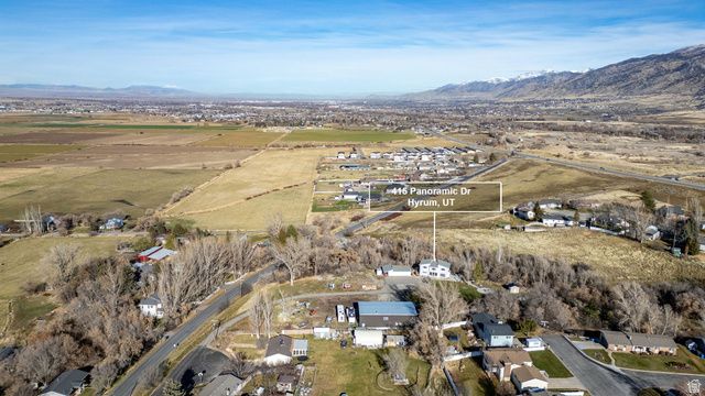 415 E PANORAMIC DR, Hyrum, UT 84319