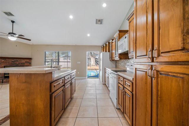 1503 LUND AVENUE, Kissimmee, FL 34744