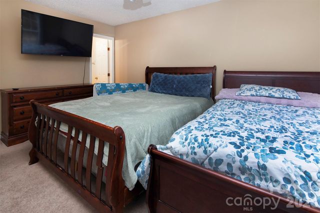 4803 Harri Ann Drive, Charlotte, NC 28227