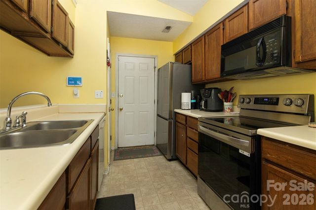 4803 Harri Ann Drive, Charlotte, NC 28227