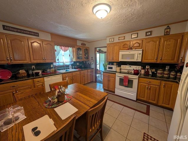 12689 E Burnett Lane, Springville, IN 47462