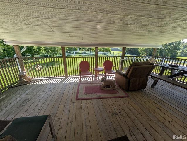 12689 E Burnett Lane, Springville, IN 47462