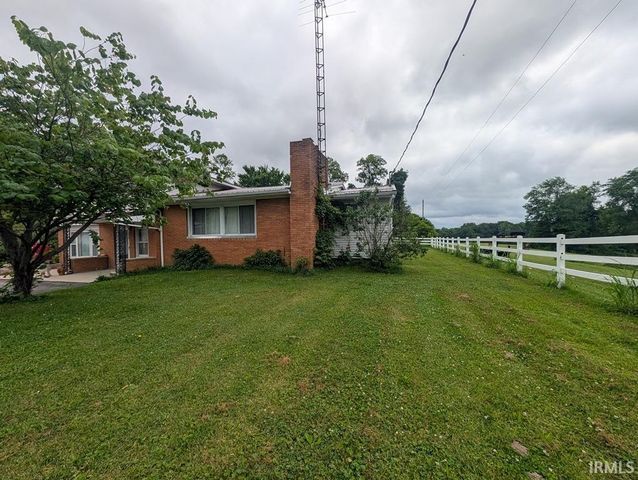 12689 E Burnett Lane, Springville, IN 47462