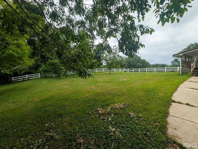 12689 E Burnett Lane, Springville, IN 47462