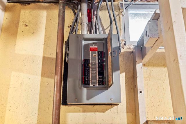 89 Baldwin Avenue, Meriden, CT 06450