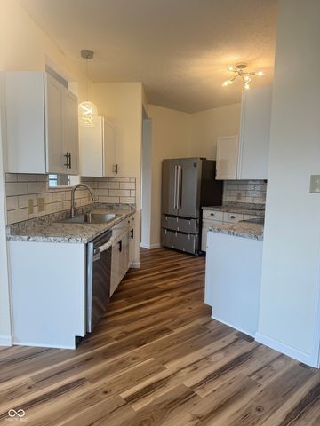 847 Sylvan Street, Whiteland, IN 46184