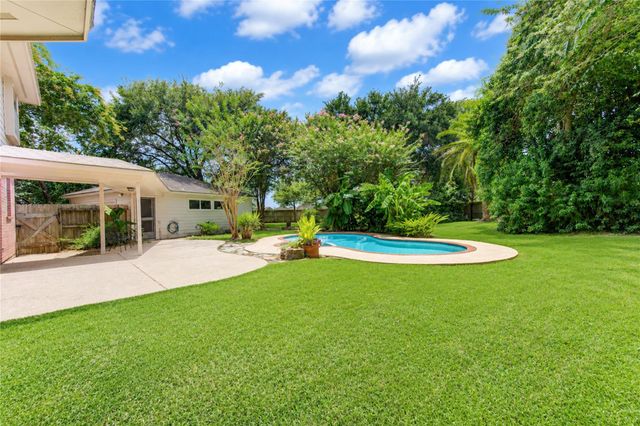 1107 Magnolia Woods Court, Sugar Land, TX 77479