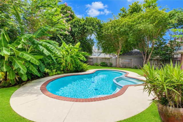 1107 Magnolia Woods Court, Sugar Land, TX 77479