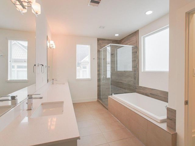 2004 Rosedale Street F, Houston, TX 77004