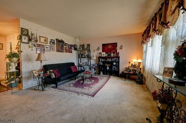 274 Gaston Ave, Garfield City, NJ 07026