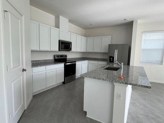 9112 WESTSIDE HILLS DRIVE, Davenport, FL 33896