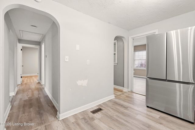 3210 Elane Dr, Louisville, KY 40216