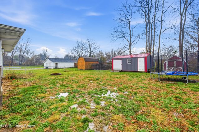 3210 Elane Dr, Louisville, KY 40216