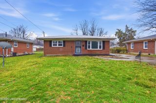 3210 Elane Dr, Louisville, KY 40216
