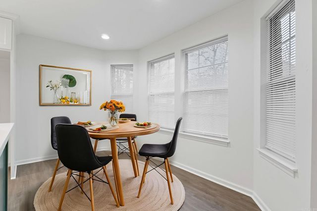 301 White Blossom Circle, Bryant, AR 72022