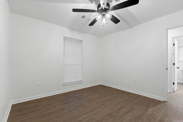 301 White Blossom Circle, Bryant, AR 72022