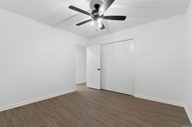 301 White Blossom Circle, Bryant, AR 72022