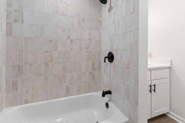 301 White Blossom Circle, Bryant, AR 72022