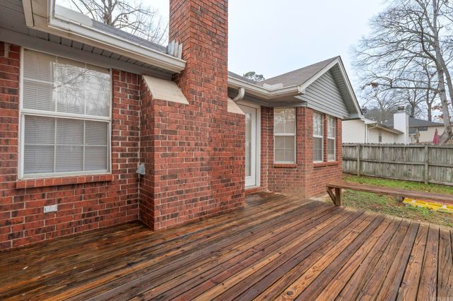 301 White Blossom Circle, Bryant, AR 72022