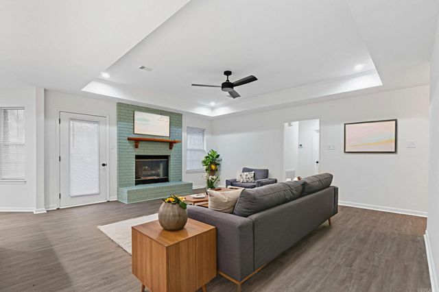 301 White Blossom Circle, Bryant, AR 72022