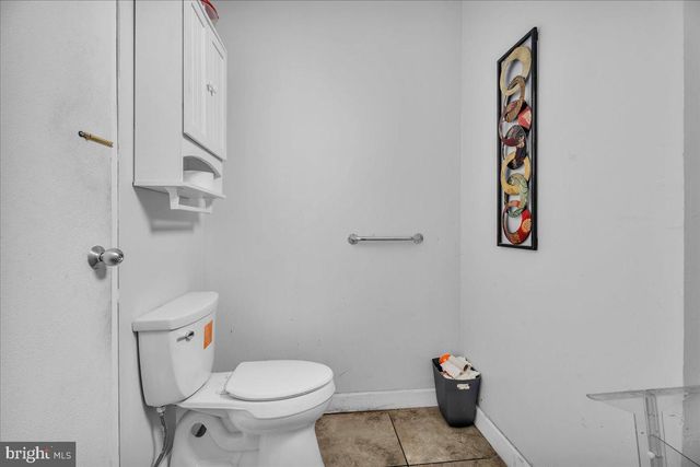 483 ROUTE 38 W, Maple Shade, NJ 08052