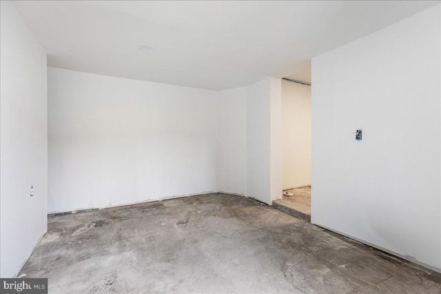 806 POWELL AVE, Darby, PA 19023