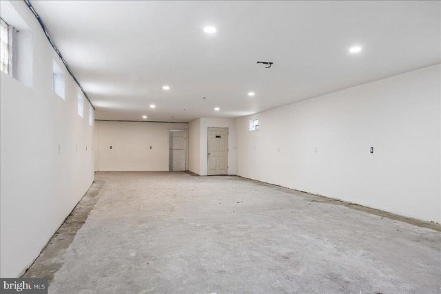 806 POWELL AVE, Darby, PA 19023