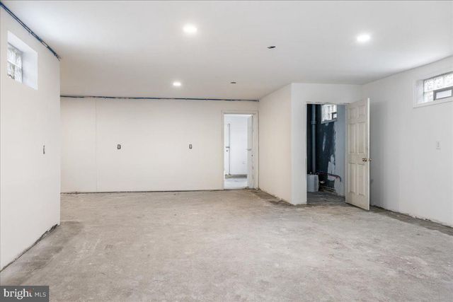 806 POWELL AVE, Darby, PA 19023