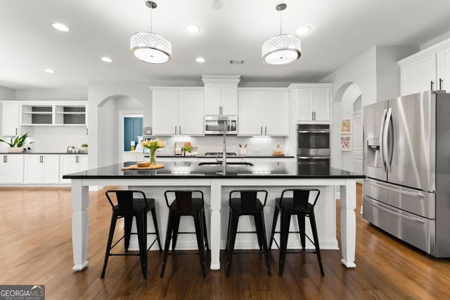 1710 Ashbury Park Drive, Hoschton, GA 30548