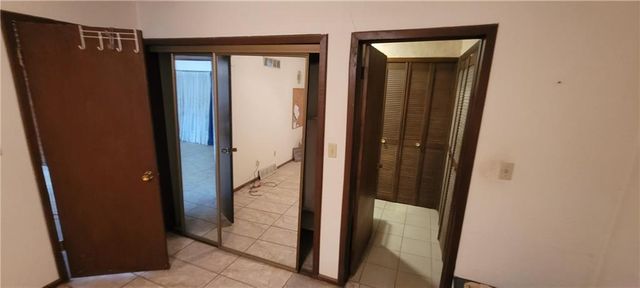 38305 E 155th Street, Pleasant Hill, MO 64080