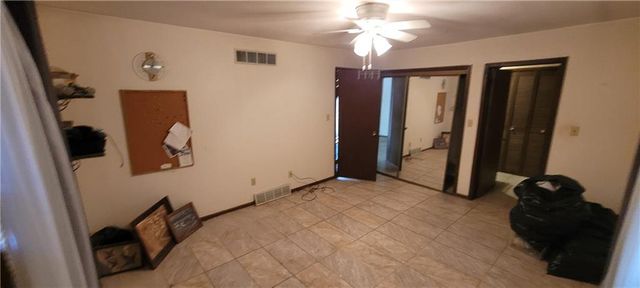 38305 E 155th Street, Pleasant Hill, MO 64080