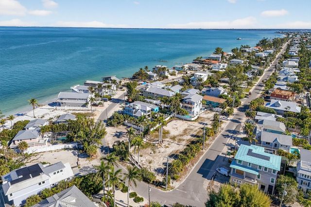 812 N BAY BOULEVARD, Anna Maria, FL 34216