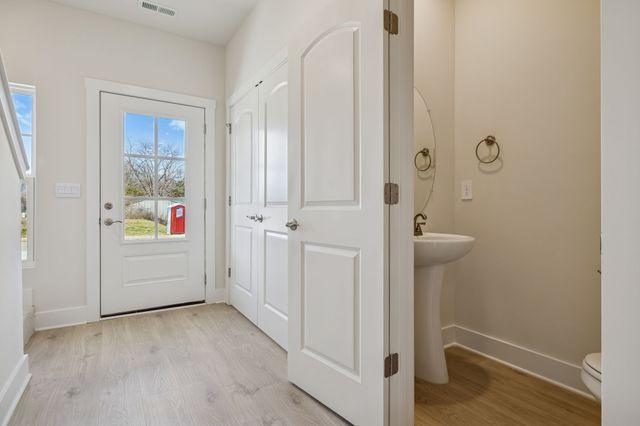 609 Tulip Springs Ct, Hermitage, TN 37076