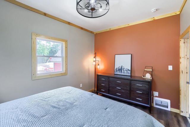 1211 3rd Street E, Hastings, MN 55033