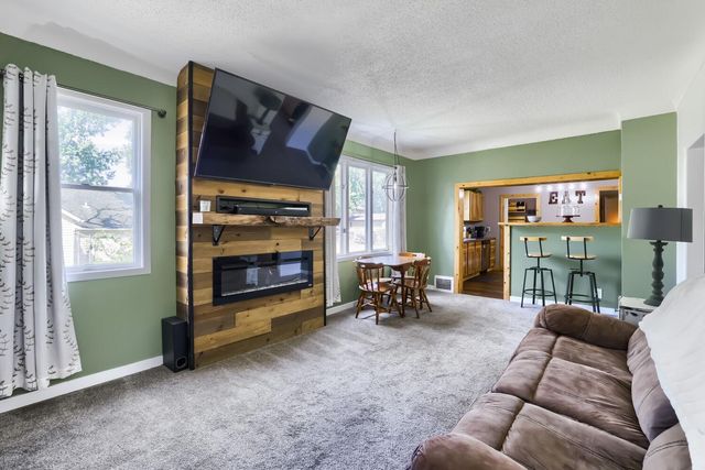 1211 3rd Street E, Hastings, MN 55033