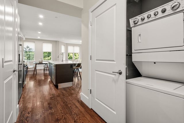 10 St George 301, Boston, MA 02118