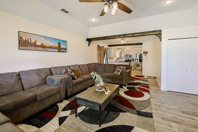2747 FM 547, Farmersville, TX 75442