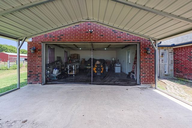 2747 FM 547, Farmersville, TX 75442