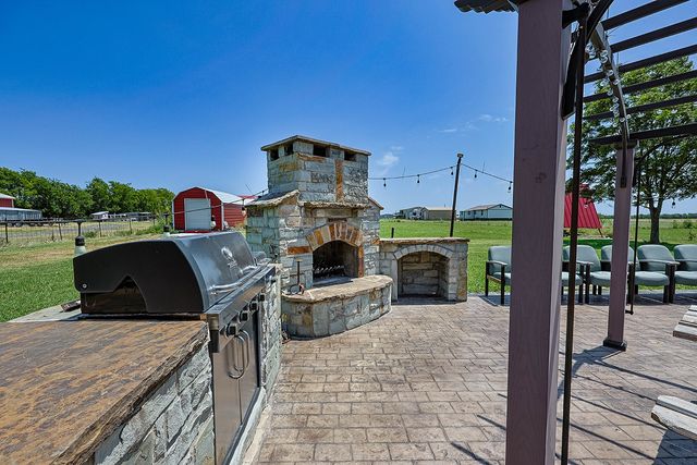 2747 FM 547, Farmersville, TX 75442