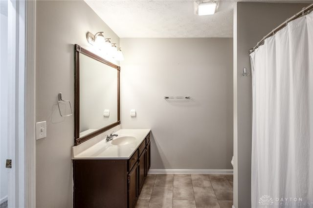 1499 Farrington, Kettering, OH 45420