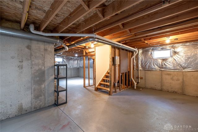 1499 Farrington, Kettering, OH 45420