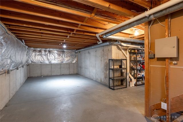 1499 Farrington, Kettering, OH 45420