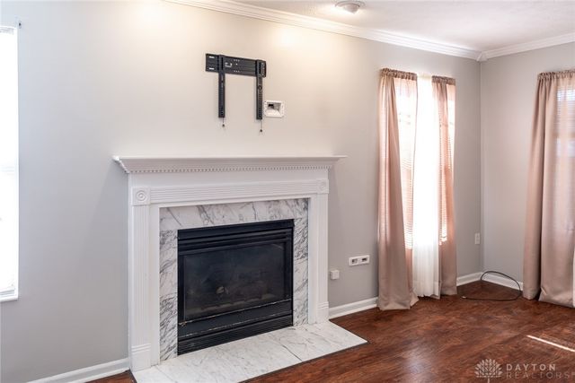 1499 Farrington, Kettering, OH 45420